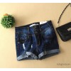 The new spring and summer lady 3 buttoned denim shorts worn high waisted denim shorts shorts washed