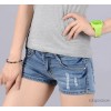 The new spring and summer 2015 Korean women's jeans light hole grinding white underwear all-match sl