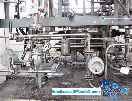 Water gas electrolysis hydrogen generator