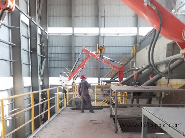 pedestal rockbreaker boom
