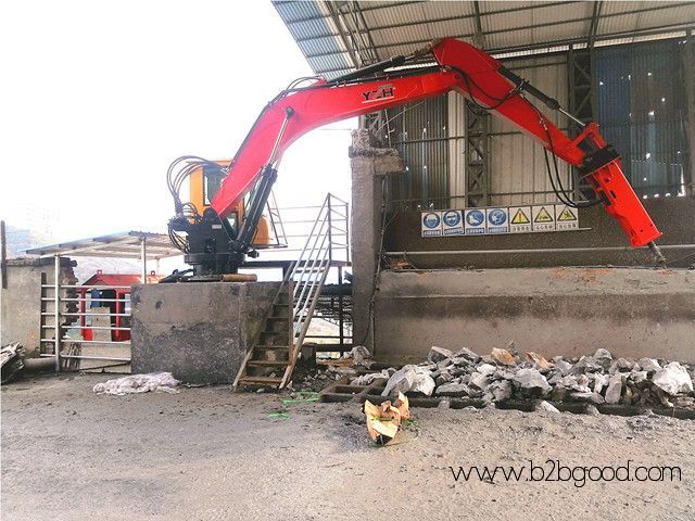 statio<em></em>nary rock breaking booms