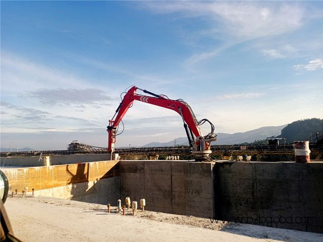 Stationary Boom System