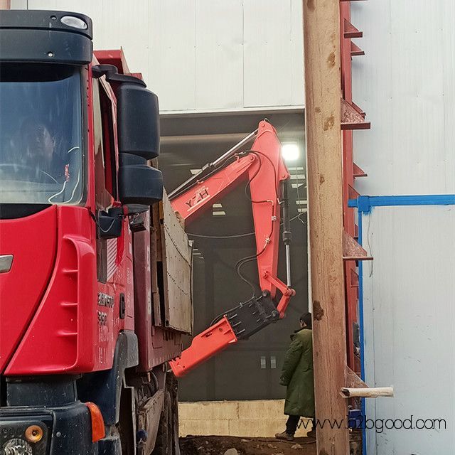 rockbreaker booms